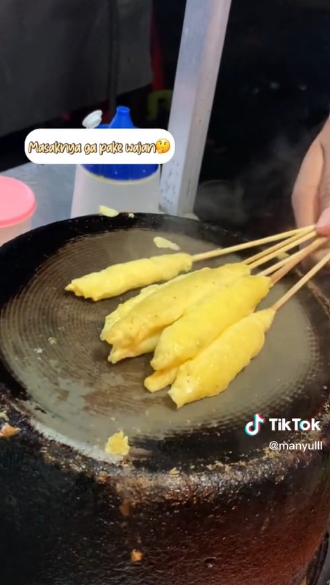 Cara unik bikin telur gulung tanpa minyak dan wajan ini bisa dijual Rp 1.000, hasil tetap mulus