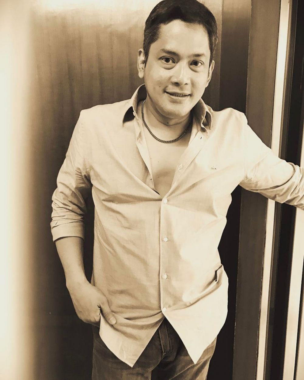 aktor catatan si boy kini fokus sebagai pengusaha batu bara © instagram