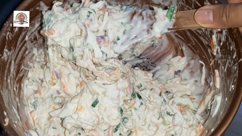 Selain perbanyak sayur, ini trik bikin adonan bakwan ala pedagang biar gurih & tak dominan rasa tepung