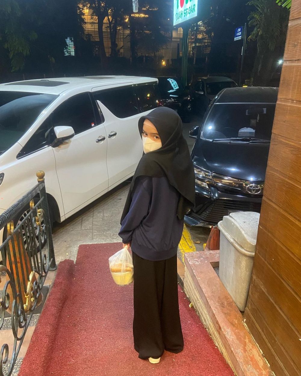 Beranjak remaja, 8 gaya Sienna anak Marshanda pakai hijab ini disebut mirip ibu sambungnya