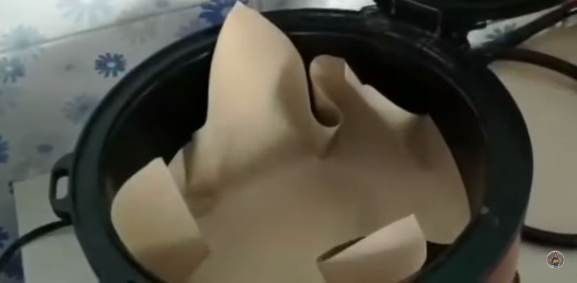 Tanpa digoreng kembali, ini cara mengatasi kerupuk putih melempem agar renyah kembali