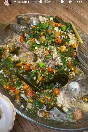 10 Kreasi masakan rumah Ina Indayanti ini next level, sayur dan lauk pauknya komplet menggugah selera