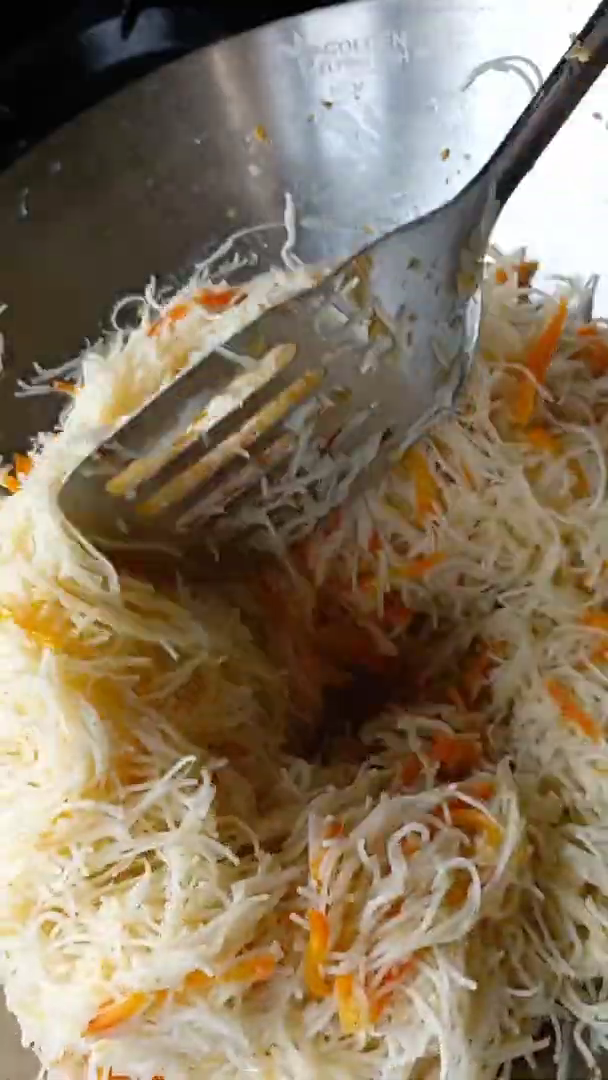 5 Cara bikin isian bihun untuk lumpia, enak, lembut, dan tak mudah basi