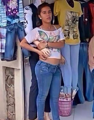 pose orang saat berdiri bikin geleng kepala © 2022 berbagai sumber pose orang saat berdiri bikin geleng kepala © 2022 berbagai sumber