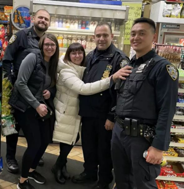 foto orang ini harus dilihat dua kali agar paham Berbagai sumber foto orang ini harus dilihat dua kali agar paham Berbagai sumber