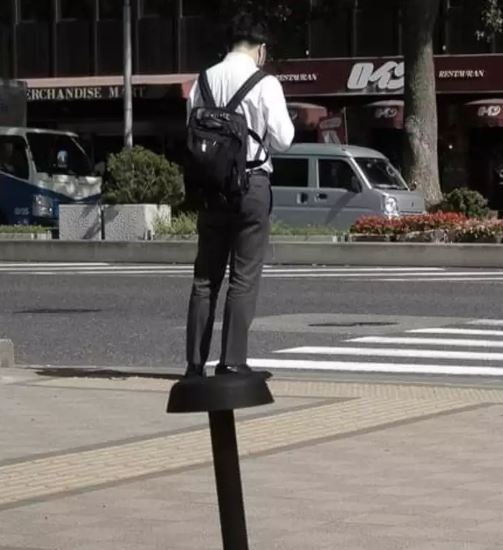 foto orang ini harus dilihat dua kali agar paham Berbagai sumber foto orang ini harus dilihat dua kali agar paham Berbagai sumber