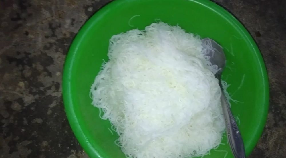 Trik merendam bihun ini bikin awet dan nggak lembek sampai seharian, cocok untuk jualan