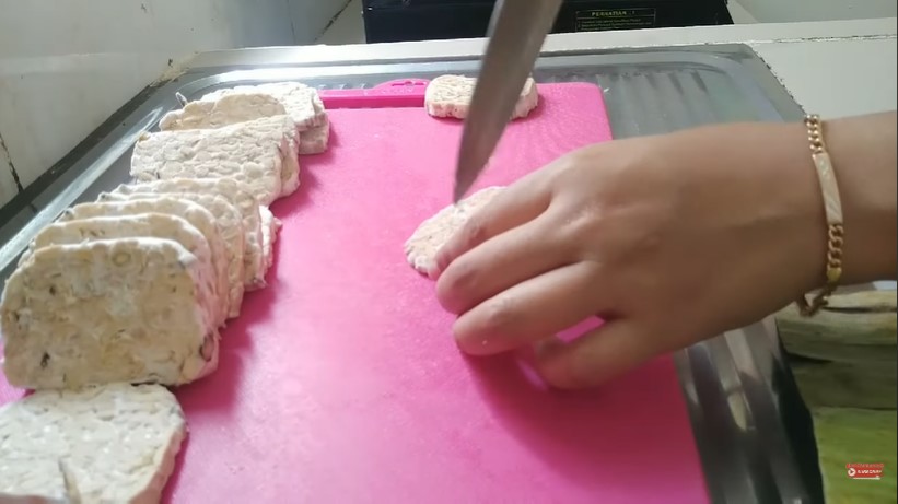 Trik mengolah tempe goreng, renyah tahan lama dan tak mudah melempem saat disimpan di toples