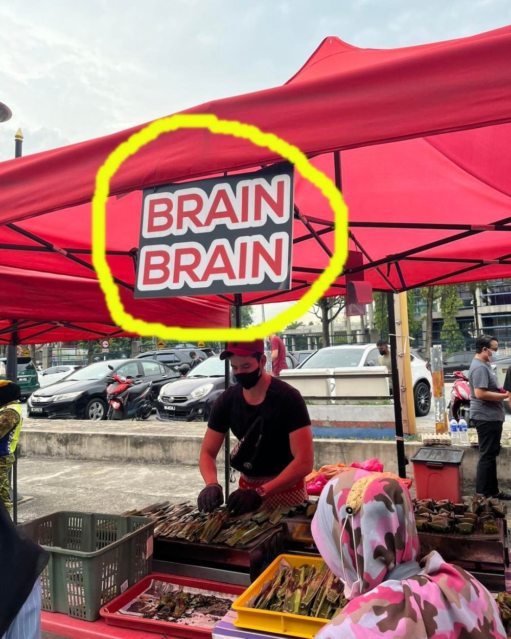 tulisan Inggris pedagang bikin menebak-nebak © berbagai sumber tulisan Inggris pedagang bikin menebak-nebak © berbagai sumber