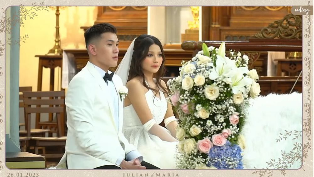 momen pemberkatan julian jacob dan mirriam eka © berbagai sumber