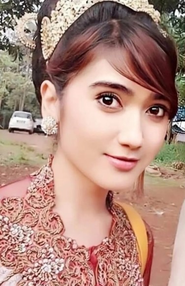 transformasi ratu kolosal era 2000-an © Instagram