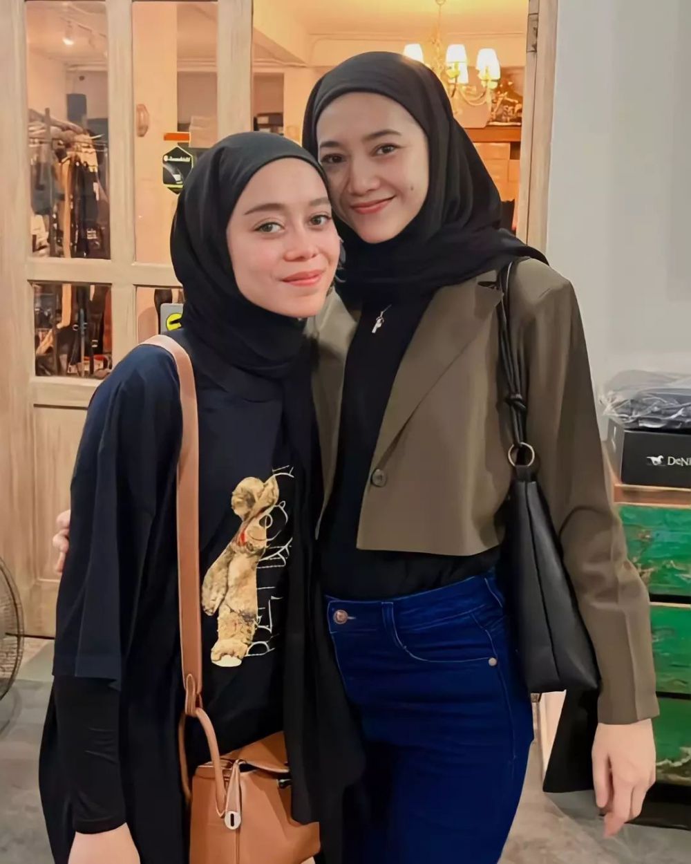 penyanyi bareng kakak ipar © instagram penyanyi bareng kakak ipar © instagram