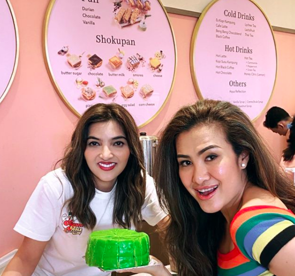 penyanyi bareng kakak ipar © instagram