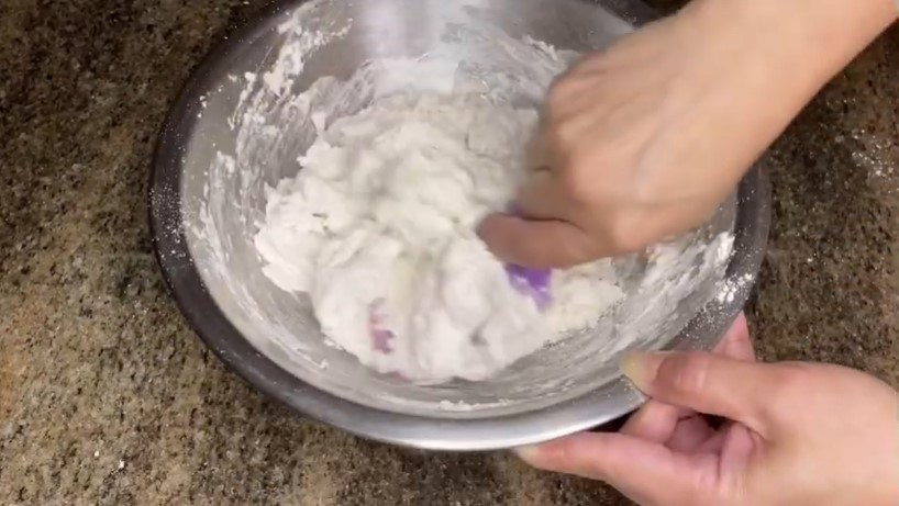 Trik jitu bikin adonan cakwe agar hasilnya mengembang dan berongga