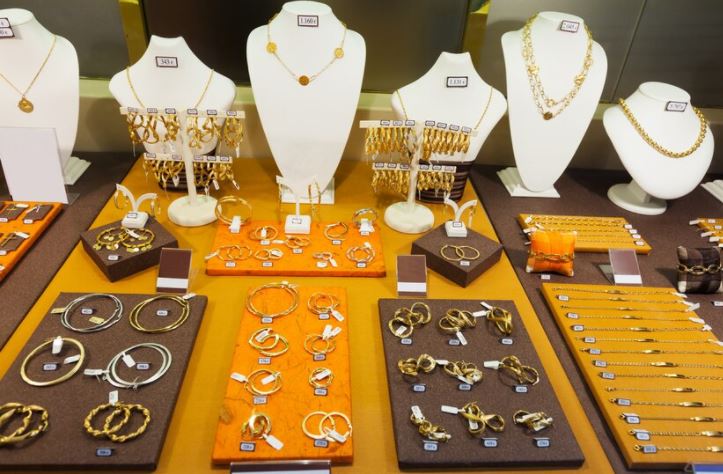 Arti mimpi mendapatkan emas © 2023 brilio.net Arti mimpi mendapatkan emas © 2023 brilio.net