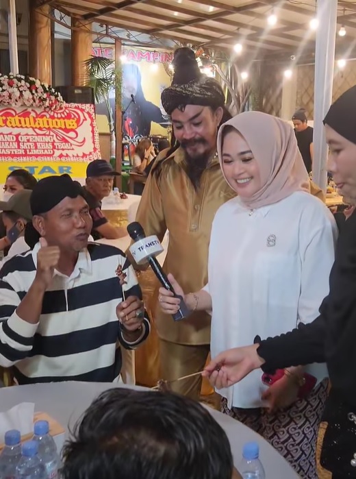 potret terbaru limbad jualan sate kambing © berbagai sumber