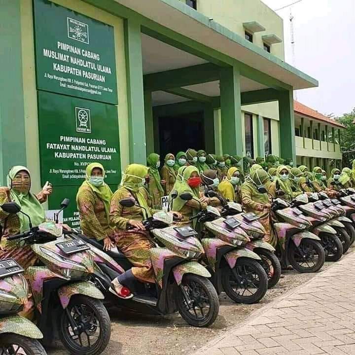 cewek kumpul bareng temen © berbagai sumber