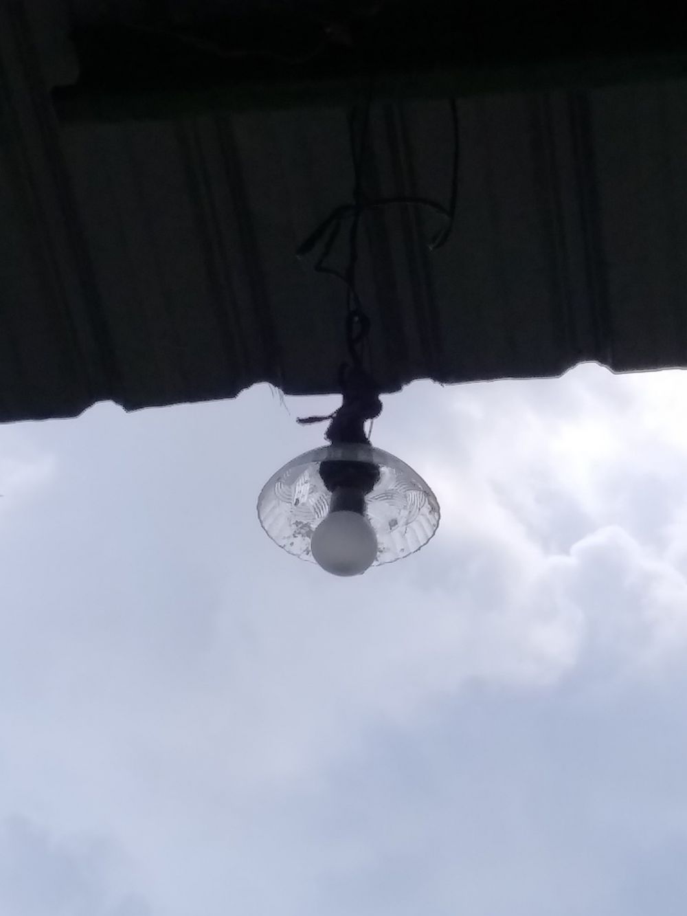 pakai peralatan makan © berbagai sumber