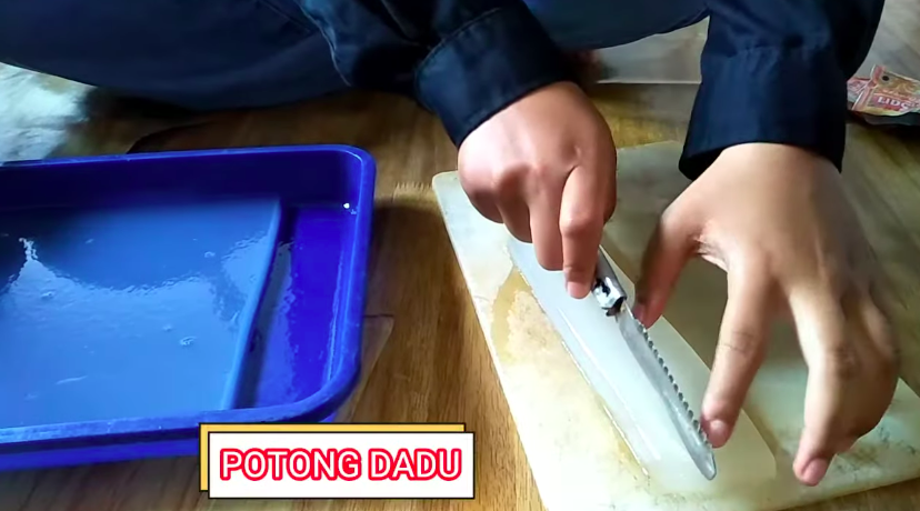 Tanpa menambah agar-agar, ini 7 trik bikin nata de coco ala rumahan yang enak dan kenyal