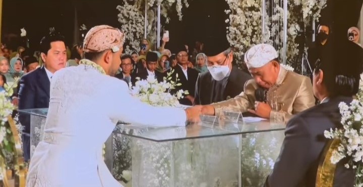 momen pernikahan kiky saputri © berbagai sumber momen pernikahan kiky saputri © berbagai sumber
