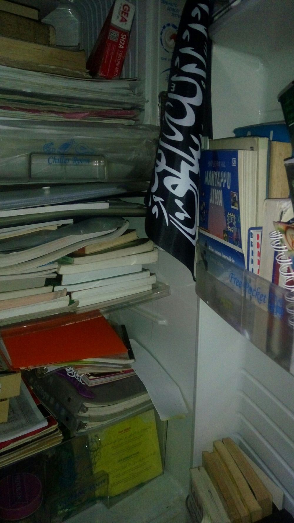 penampakan isi kulkas kocak © berbagai sumber