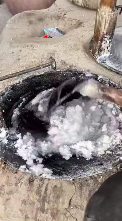 Proses pembuatan makanan di India ini disebut paling nggak higienis, ini 11 fotonya