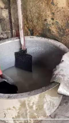 Proses pembuatan makanan di India ini disebut paling nggak higienis, ini 11 fotonya