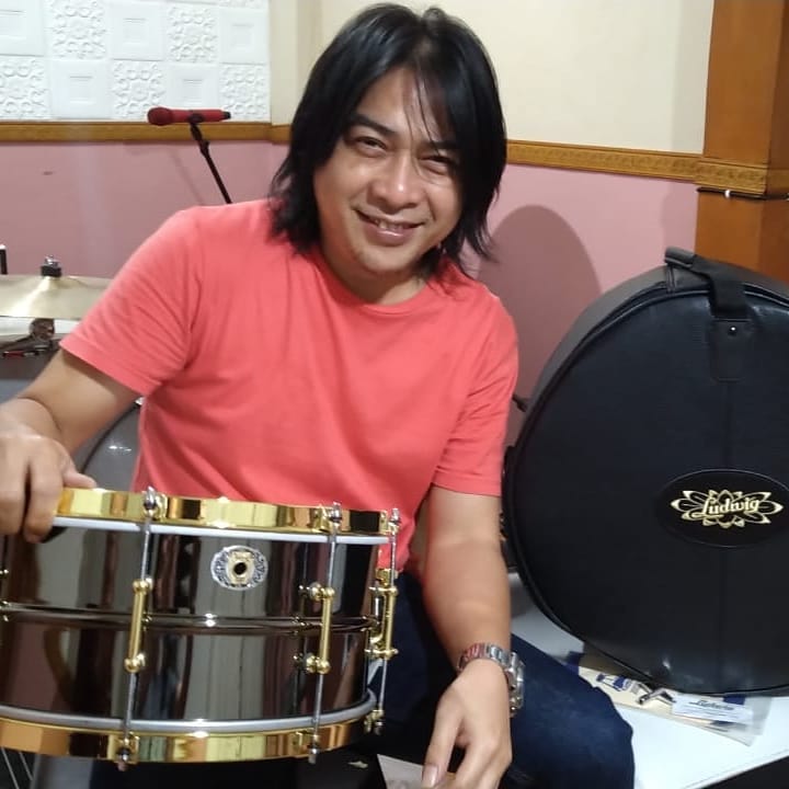 anak drummer koes plus ayah seleb © instagram