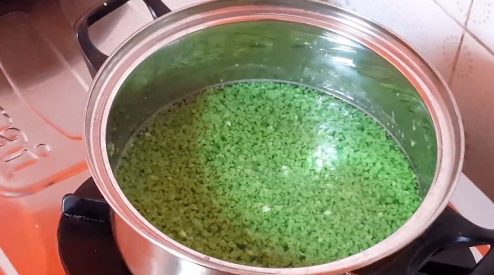 7 Trik membuat puding lumut supaya tak mengendap dan hasilnya antiamis