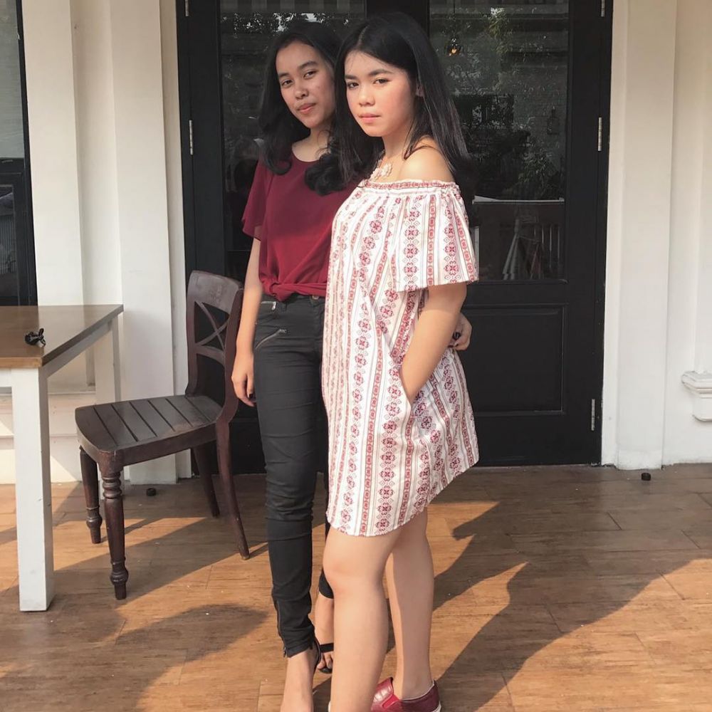 potret terbaru Rena Oktapia © 2022 Instagram potret terbaru Rena Oktapia © 2022 Instagram