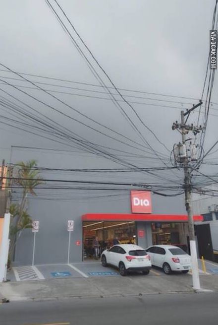 penampakan nyeleneh di langit bikin melongo © berbagai sumber