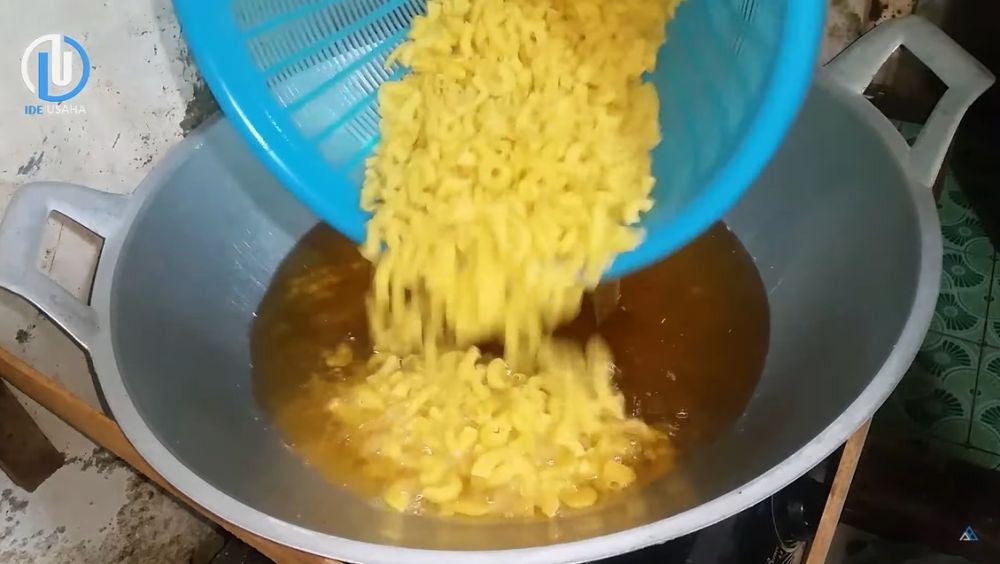 Trik menggoreng makaroni agar lebih bantat dan teksturnya tetap krispi