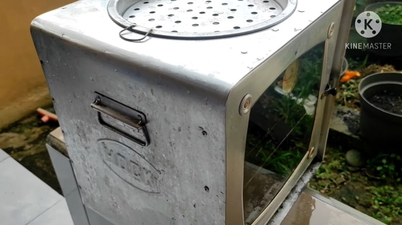 Cara bersihkan noda kerak membandel di oven tangkring agar kinclong lagi, cuma pakai 1 bahan