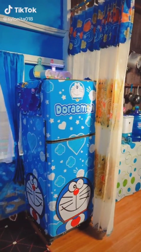 makeover dapur dari atap asbes serba doraemon © TikTok/@syionita16 
