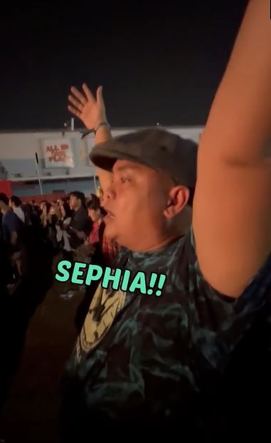 Pria ini bisa tebak urutan lagu di konser Sheila On 7 Berbagai sumber