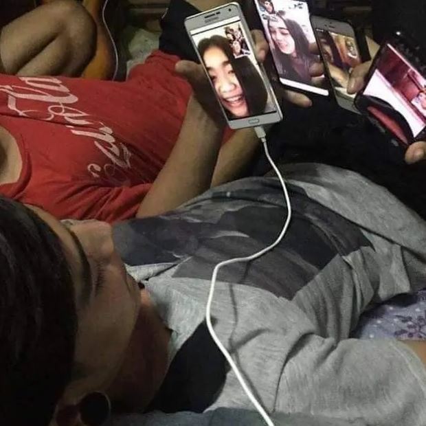 penampakan layar HP mengungkap rahasia pemilik © berbagai sumber