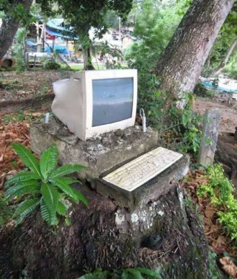 potret ruang kerja ini absurd © 2023 brilio.net potret ruang kerja ini absurd © 2023 brilio.net