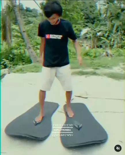 kreasi sandal gagal estetik © berbagai sumber kreasi sandal gagal estetik © berbagai sumber