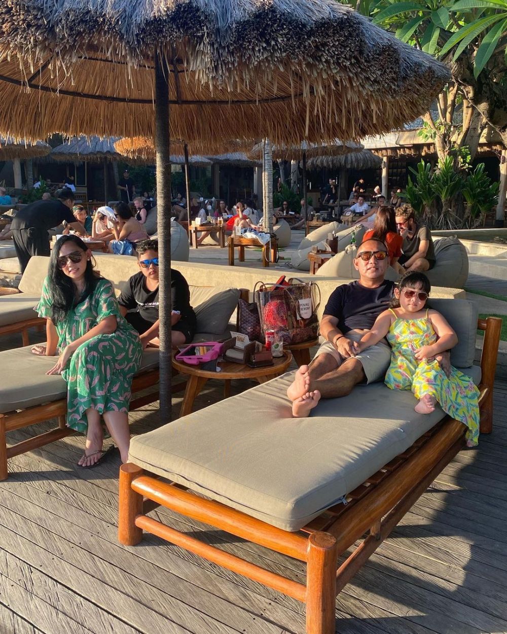 potret keseharian lila anak bu RT di sinetron suami suami takut istri © berbagai sumber