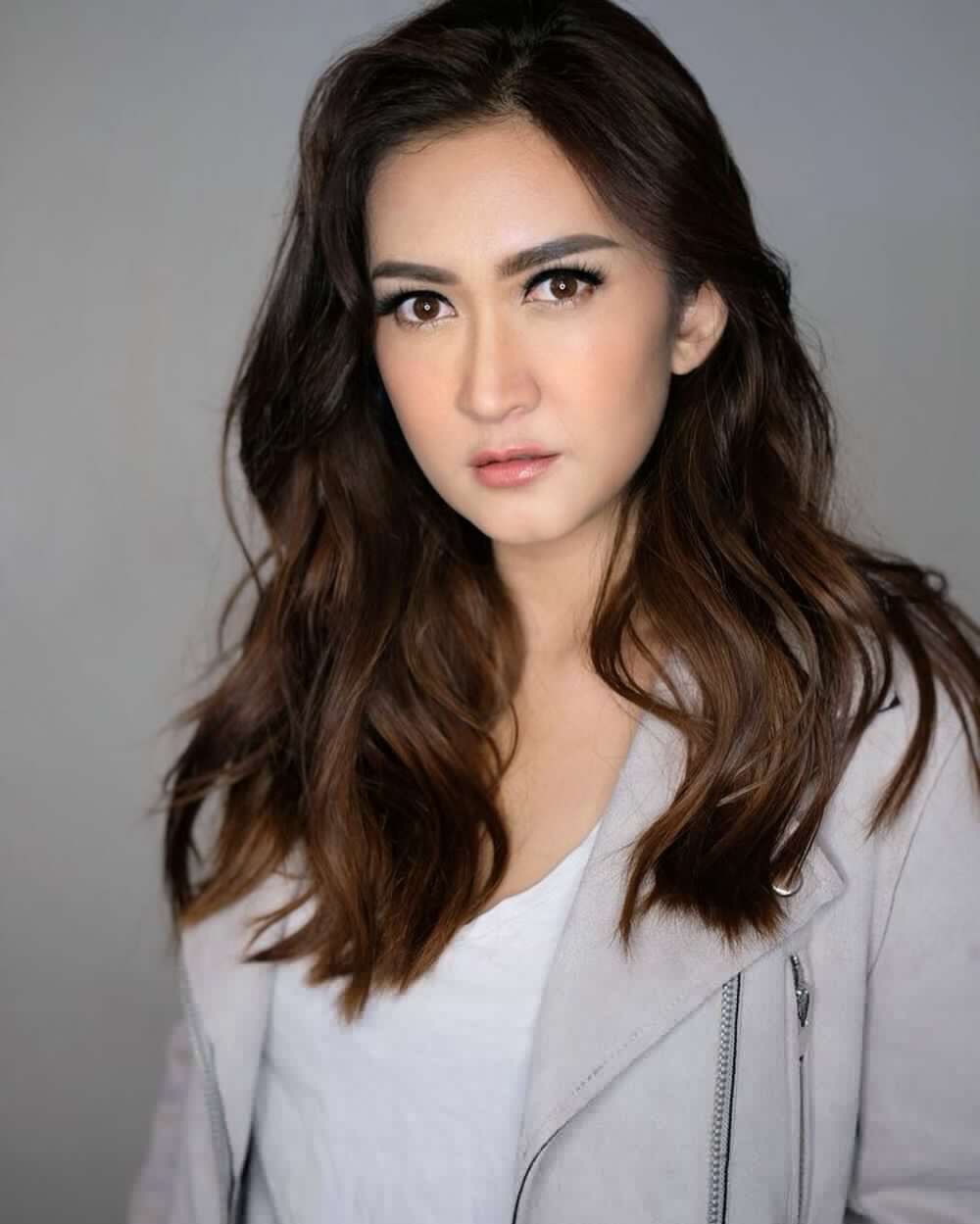 transformasi model video klip SO7 yang kini jadi politisi © berbagai sumber transformasi model video klip SO7 yang kini jadi politisi © berbagai sumber