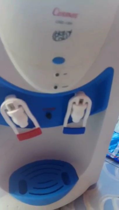 Cara bersihkan kerak membandel di bagian luar dispenser, kinclong seperti baru