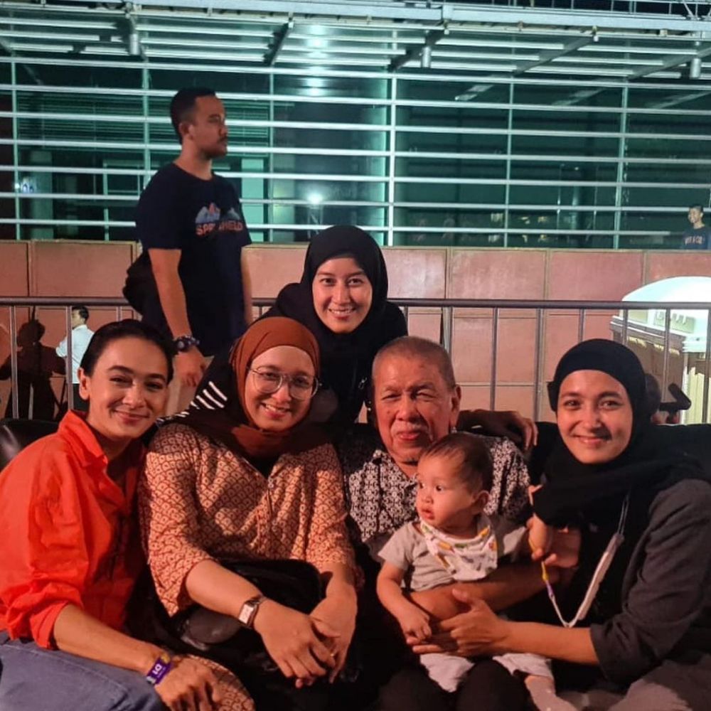 potret kompak model kakak beradik di video klip SO7 © berbagai sumber