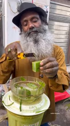 Proses pembuatan jus hijau di India ini disebut paling nggak higienis, ini 11 fotonya