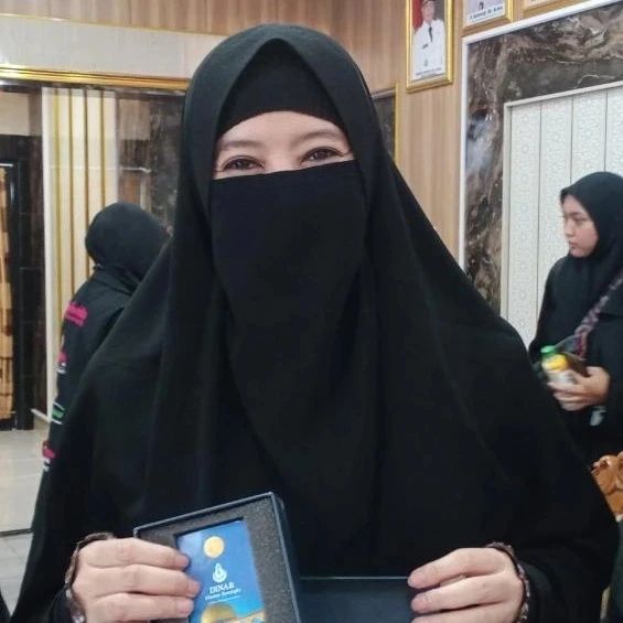 kabar terbaru Peggy Melati Sukma © berbagai sumber kabar terbaru Peggy Melati Sukma © berbagai sumber