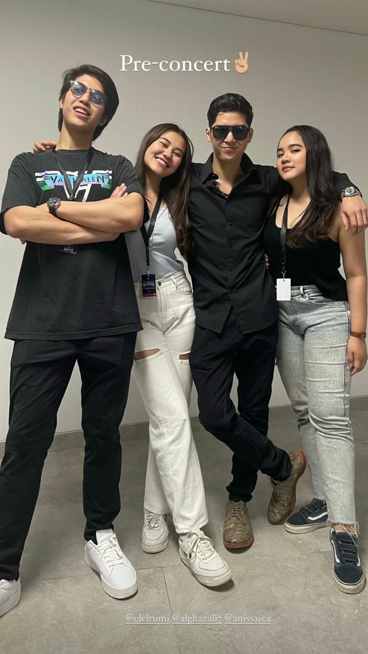 gaya seleb nonton konser dewa 19 © instagram