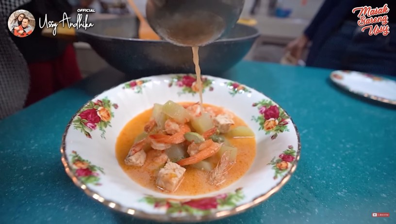 10 Inspirasi sayur ala Ussy Sulistiawaty, cita rasa sederhana khas rumahan