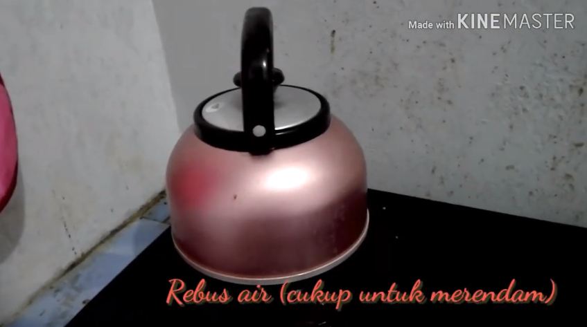 Cuma butuh waktu 10 menit, ini cara praktis bersihkan kerak nasi di panci rice cooker