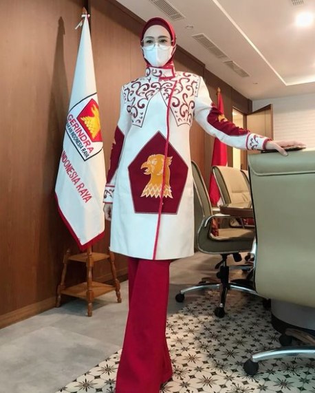 gaya Mulan Jameela di keseharian © Instagram