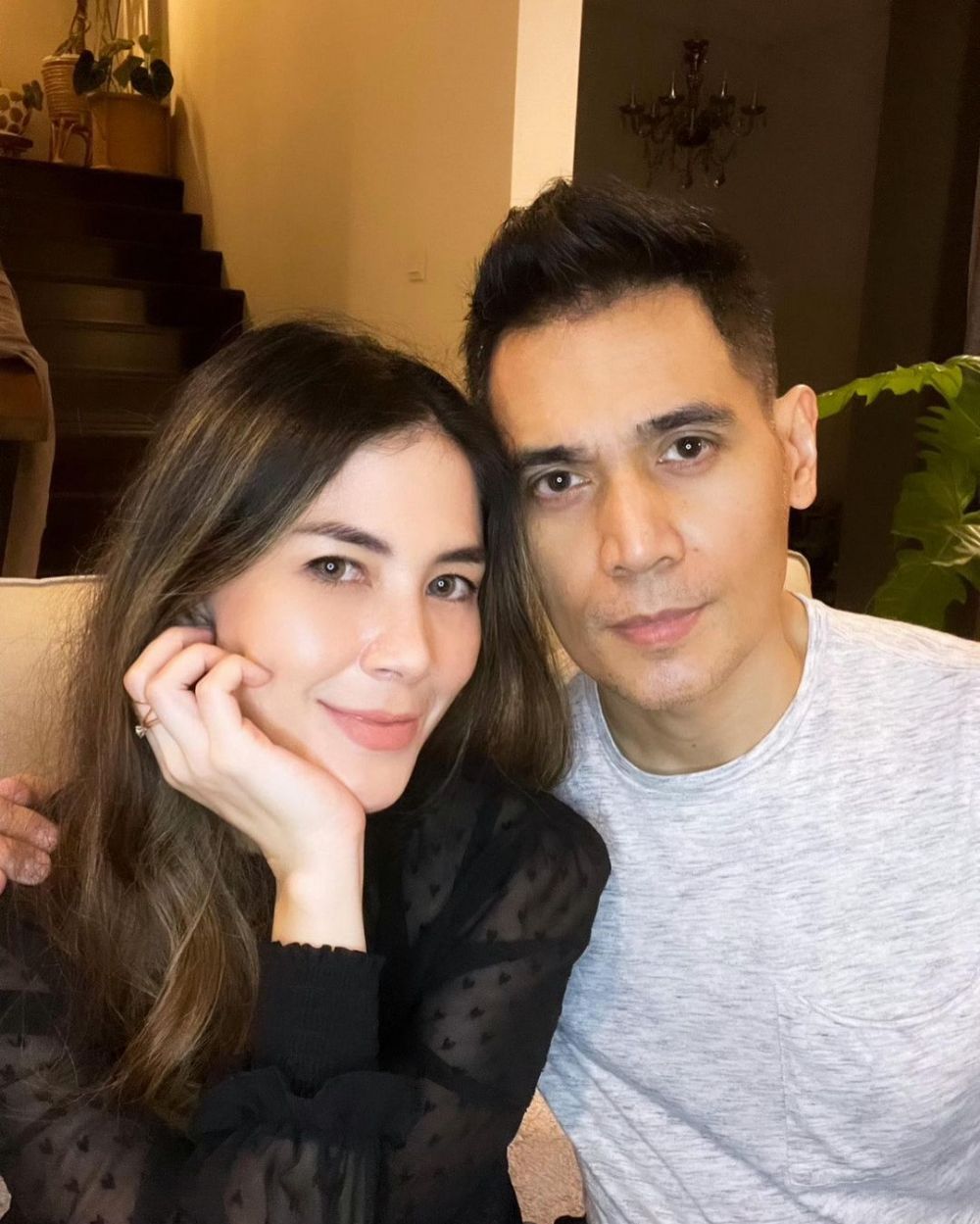 gaya pacaran tyo nugros dan dee adnan © instagram gaya pacaran tyo nugros dan dee adnan © instagram