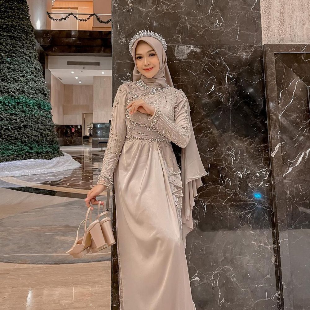 gaya seleb hadiri kondangan dikritik © instagram gaya seleb hadiri kondangan dikritik © instagram